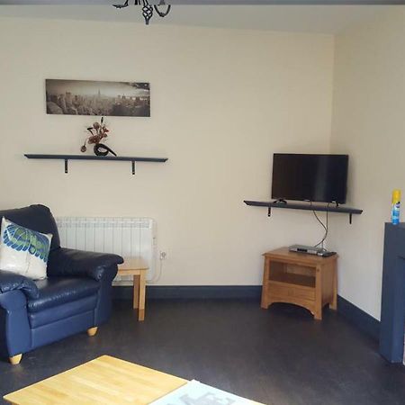 Donegal Lodgings - Apt 1 Apartment Donegal Town Екстериор снимка