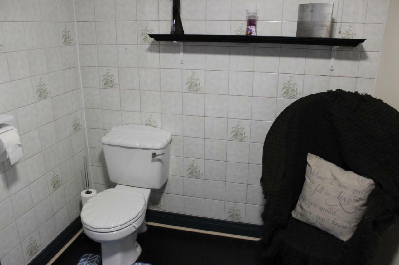 Donegal Lodgings - Apt 1 Apartment Donegal Town Екстериор снимка